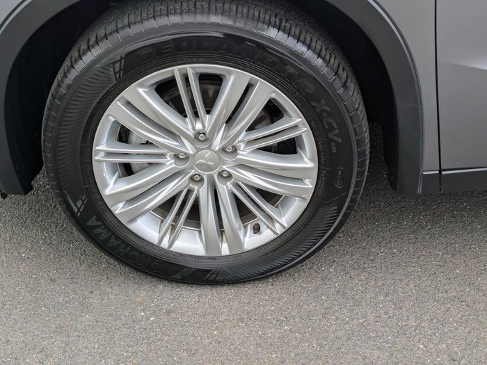 2022 Mitsubishi Outlander ES