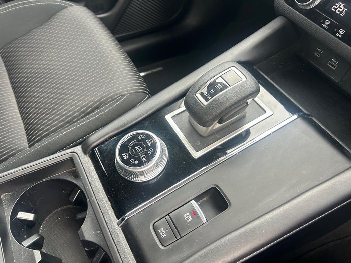 2022 Mitsubishi Outlander ES
