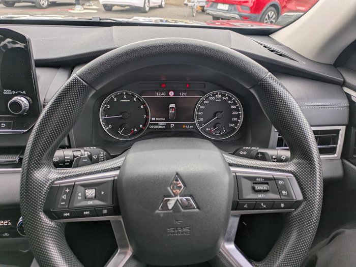 2022 Mitsubishi Outlander ES