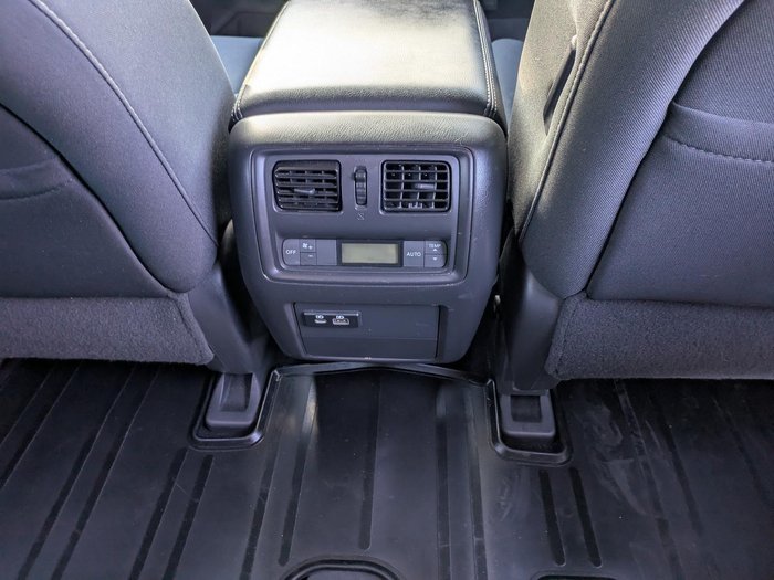 2019 Nissan Pathfinder ST