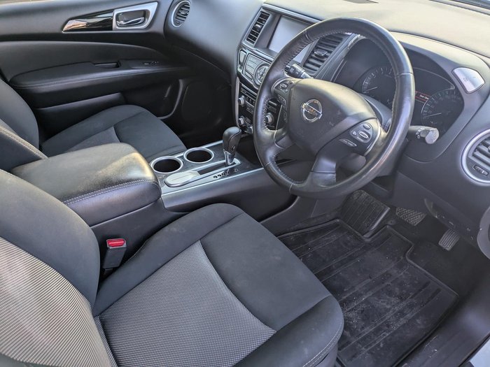 2019 Nissan Pathfinder ST