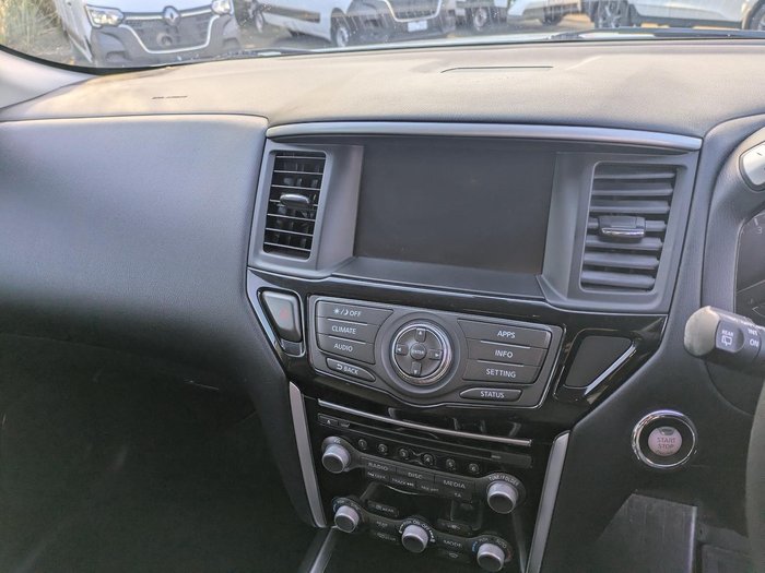 2019 Nissan Pathfinder ST