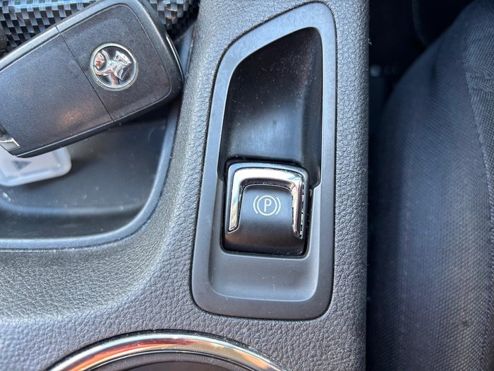 2016 Holden Commodore SV6 Black
