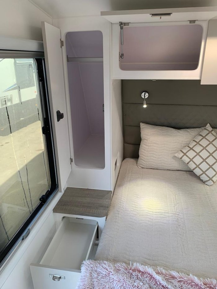 2025 Design RV Odyssey Van F1-5, 20;6''