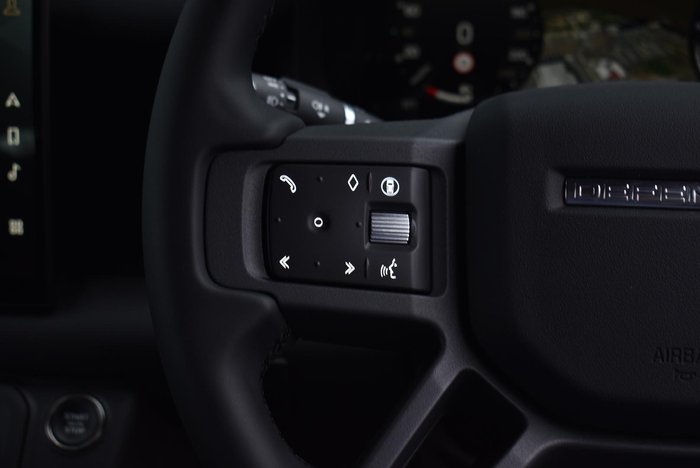 2025 Land Rover Defender 110 D350 X-Dynamic SE L663 MY25.5 AWD Fuji White