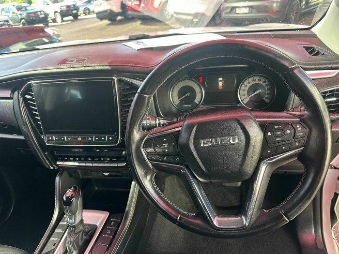 2022 Isuzu MU-X LS-U
