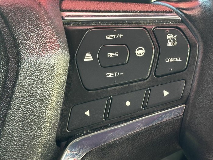 2022 Isuzu MU-X LS-U