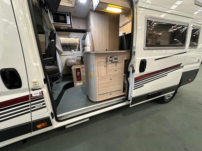 2017 Avida Escape