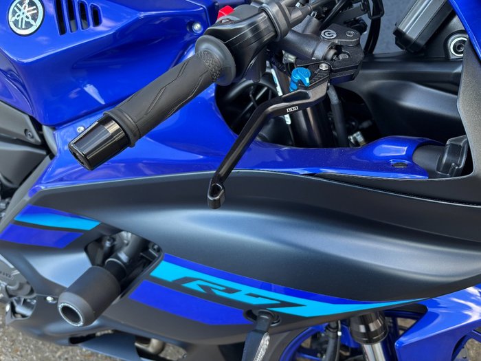 2024 Yamaha YZF-R7LA BLUE