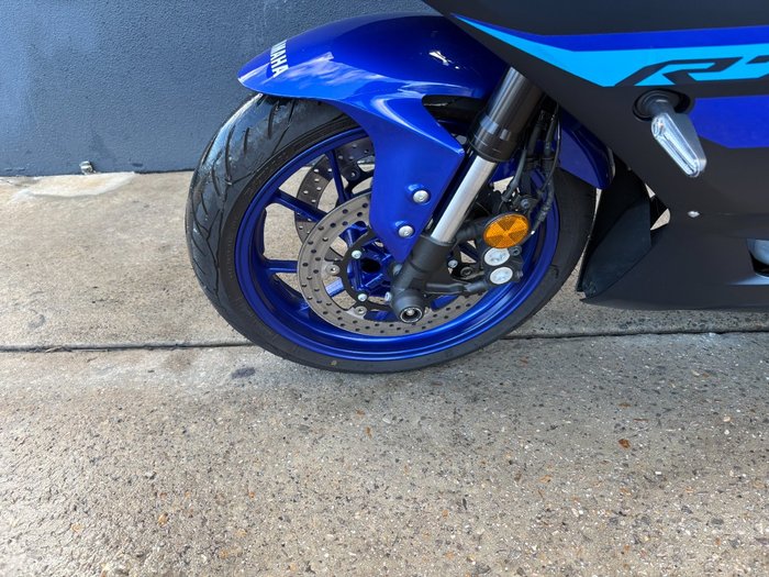 2024 Yamaha YZF-R7LA BLUE