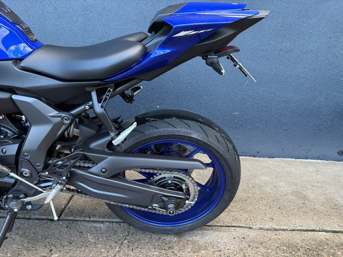 2024 Yamaha YZF-R7LA BLUE