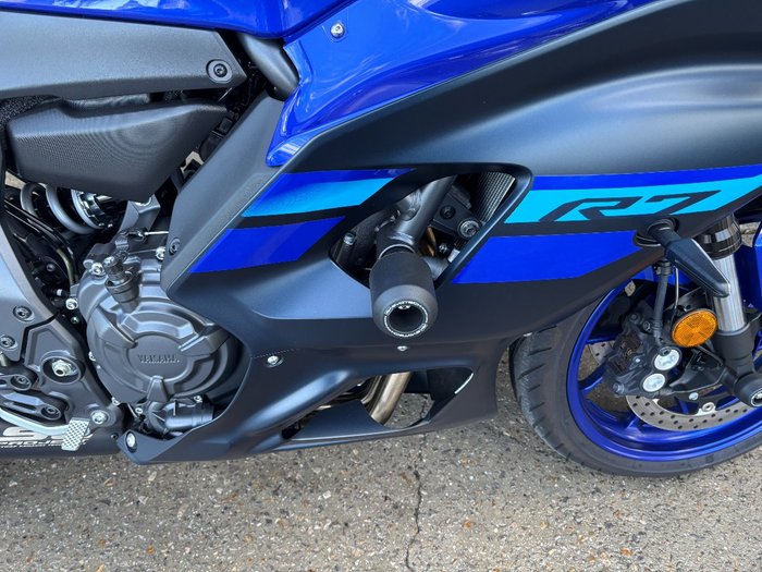 2024 Yamaha YZF-R7LA BLUE