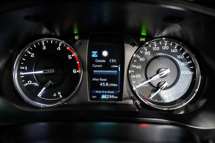 2021 Toyota Hilux SR5