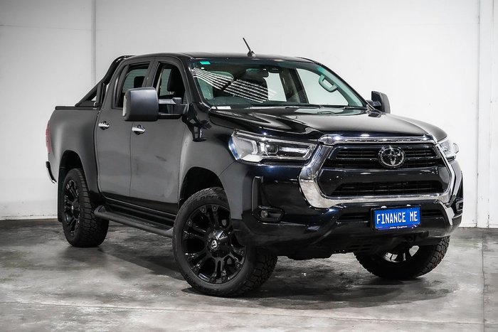 2021 Toyota Hilux SR5
