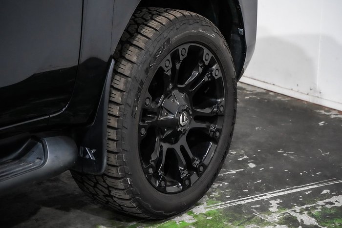 2021 Toyota Hilux SR5