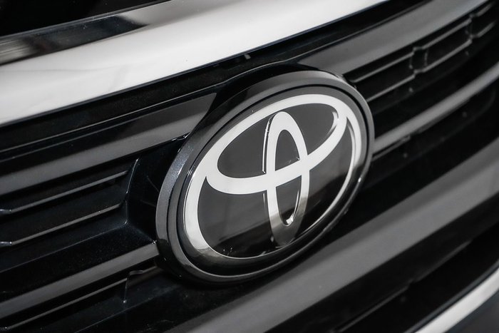 2021 Toyota Hilux SR5