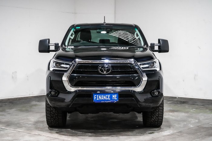 2021 Toyota Hilux SR5