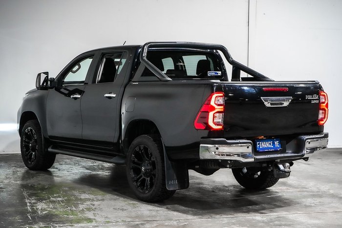 2021 Toyota Hilux SR5