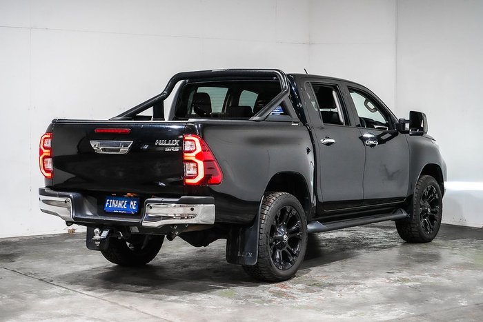 2021 Toyota Hilux SR5