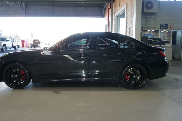 2023 BMW 3 Series 320i M Sport