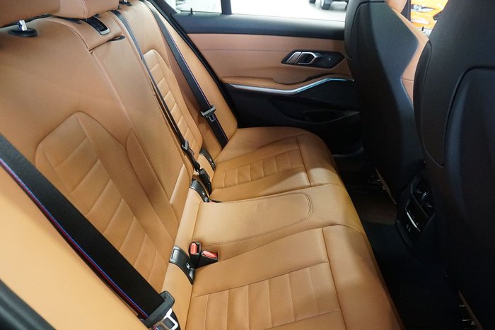 2023 BMW 3 Series 330i M Sport