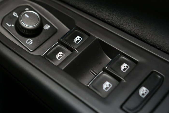 2022 Volkswagen Golf 110TSI R-Line