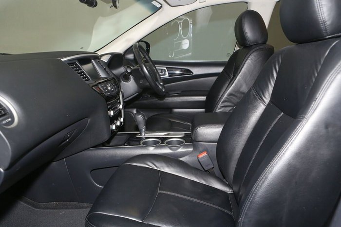 2018 Nissan Pathfinder ST