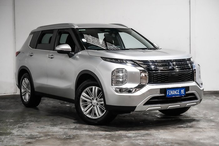 2024 Mitsubishi Outlander LS