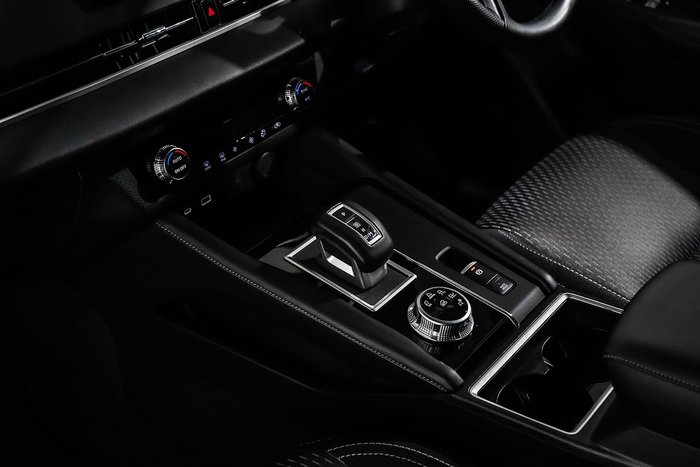 2024 Mitsubishi Outlander LS