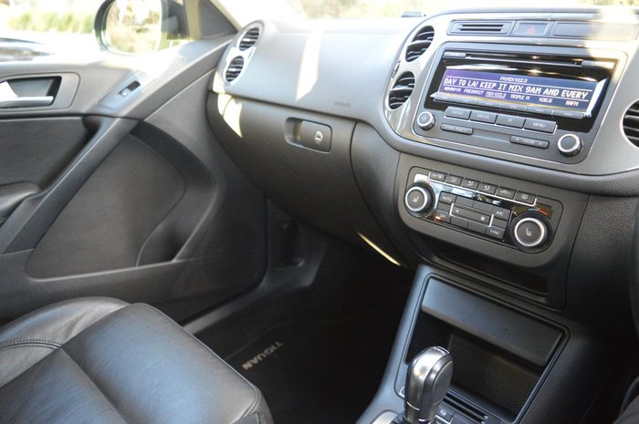 2013 Volkswagen Tiguan 132TSI Pacific 5N MY14 Four Wheel Drive Deep Black