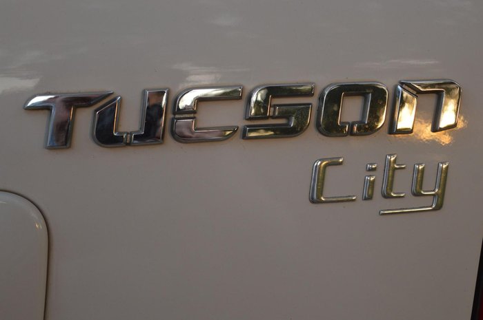 2009 Hyundai Tucson City SX JM MY09 Noble White