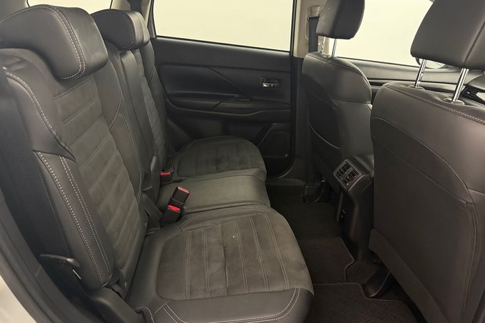2019 Mitsubishi Outlander LS