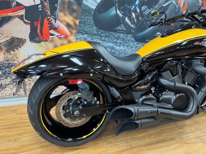 2014 Suzuki VZR 1800 BOULEVARD (M109R) YELLOW/BLACK