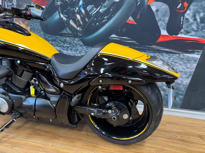 2014 Suzuki VZR 1800 BOULEVARD (M109R) YELLOW/BLACK