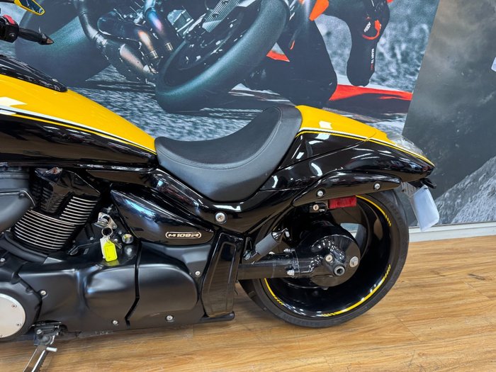 2014 Suzuki VZR 1800 BOULEVARD (M109R) YELLOW/BLACK