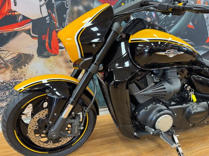 2014 Suzuki VZR 1800 BOULEVARD (M109R) YELLOW/BLACK