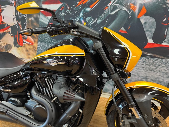 2014 Suzuki VZR 1800 BOULEVARD (M109R) YELLOW/BLACK