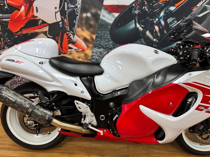 2017 Suzuki GSX1300RA (HAYABUSA) WHITE