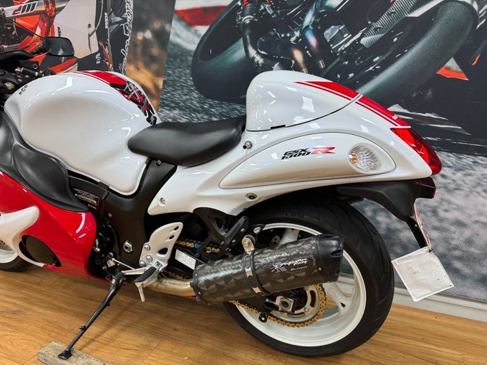 2017 Suzuki GSX1300RA (HAYABUSA) WHITE