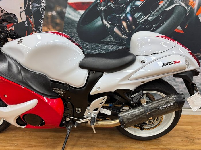 2017 Suzuki GSX1300RA (HAYABUSA) WHITE