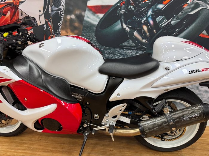 2017 Suzuki GSX1300RA (HAYABUSA) WHITE