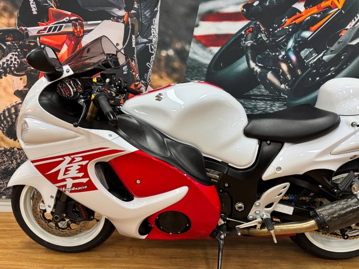2017 Suzuki GSX1300RA (HAYABUSA) WHITE
