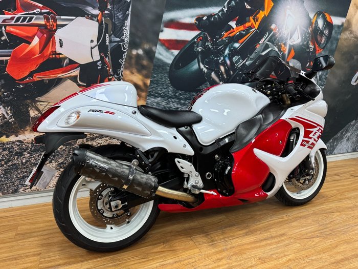 2017 Suzuki GSX1300RA (HAYABUSA) WHITE