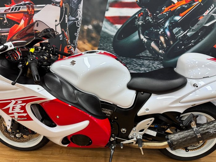 2017 Suzuki GSX1300RA (HAYABUSA) WHITE