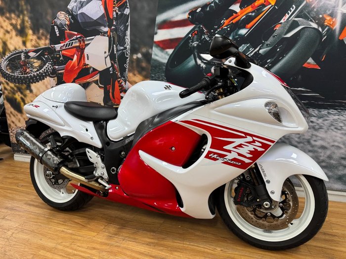 2017 Suzuki GSX1300RA (HAYABUSA) WHITE