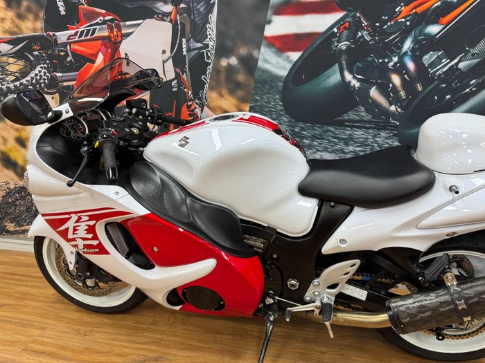 2017 Suzuki GSX1300RA (HAYABUSA) WHITE