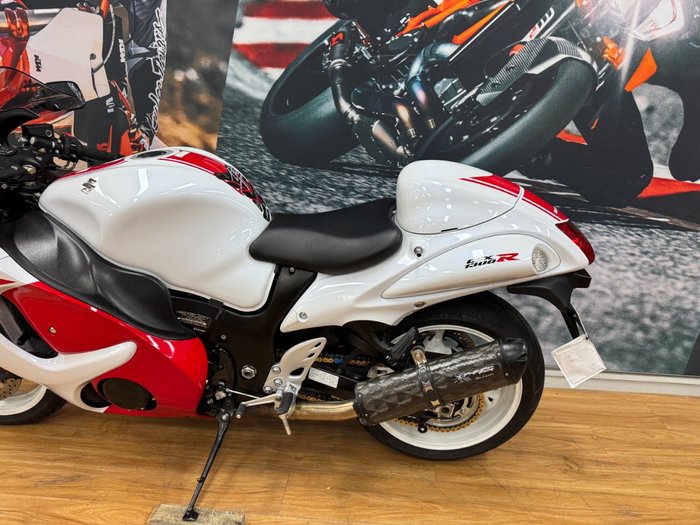 2017 Suzuki GSX1300RA (HAYABUSA) WHITE