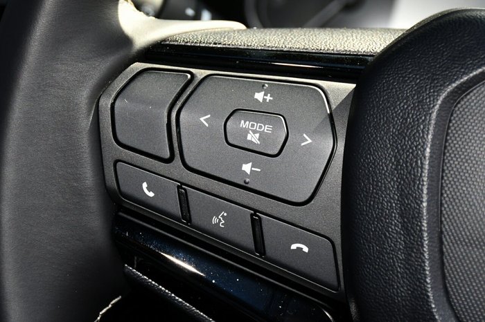 2025 Isuzu D-MAX BLADE