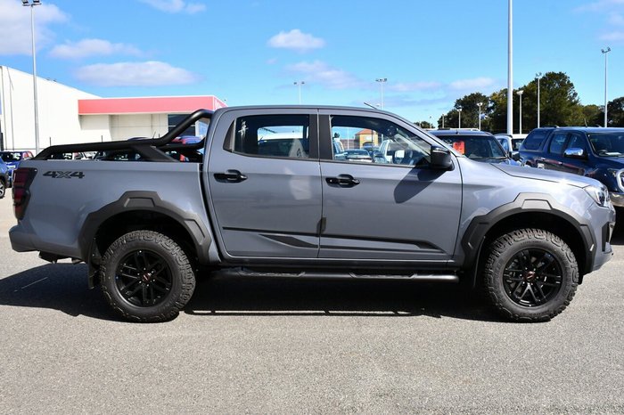 2025 Isuzu D-MAX BLADE