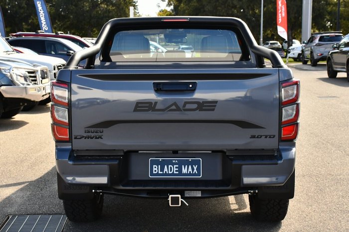 2025 Isuzu D-MAX BLADE